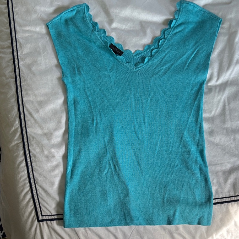 Talbots Turquoise Scallop V-Neck Sleeveless Top